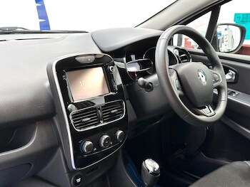 Used Renault Clio 2017 for sale - 77027149: Photo