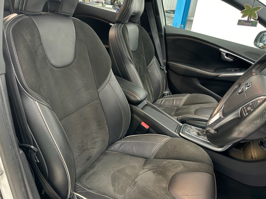 Used Volvo V40 2018 for sale - 77849577: Photo 18