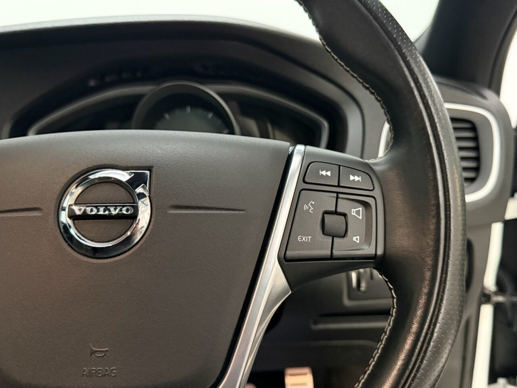 Used Volvo V40 2018 for sale - 77849577: Photo 22