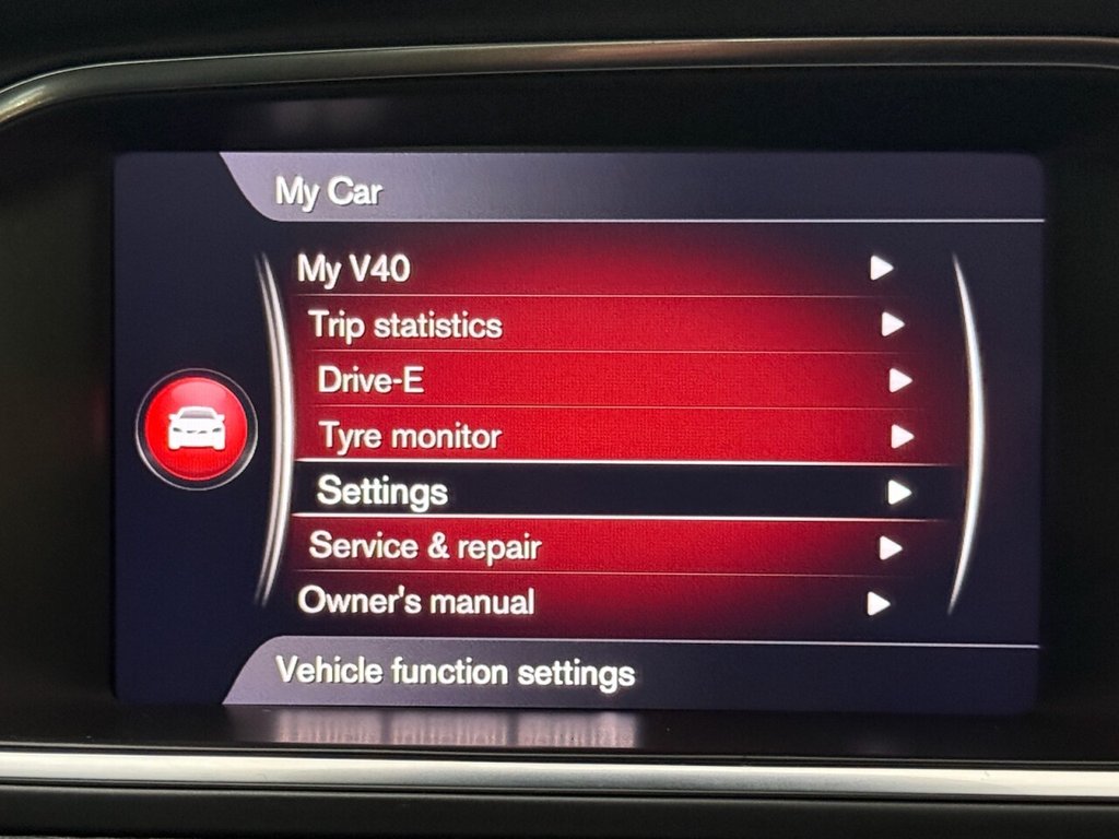 Used Volvo V40 2018 for sale - 77849577: Photo 24