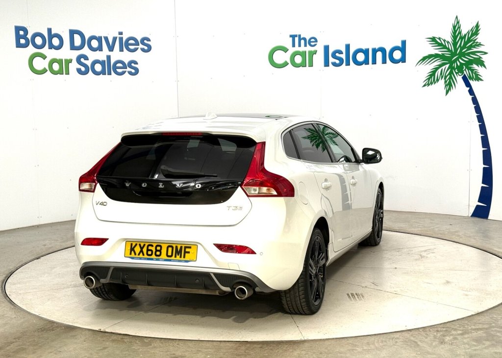 Used Volvo V40 2018 for sale - 77849577: Photo 8