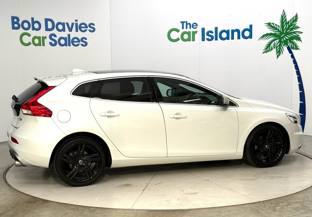 Used Volvo V40 2018 for sale - 77849577: Photo 9