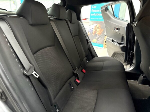 Used Toyota C-HR 2019 for sale - 75573632: Photo 31