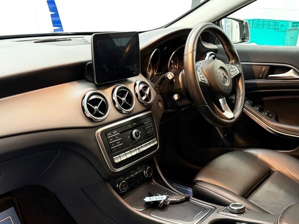 Used Mercedes-Benz GLA 2017 for sale - 76323482: Photo 4