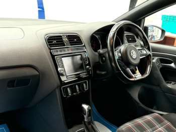 Used Volkswagen Polo 2016 for sale - 74867223: Photo