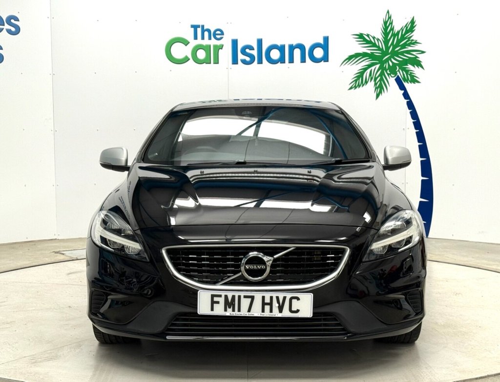 Used Volvo V40 2017 for sale - 76501071: Photo 2