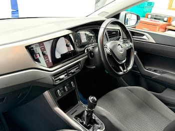Used Volkswagen Polo 2018 for sale - 79632661: Photo