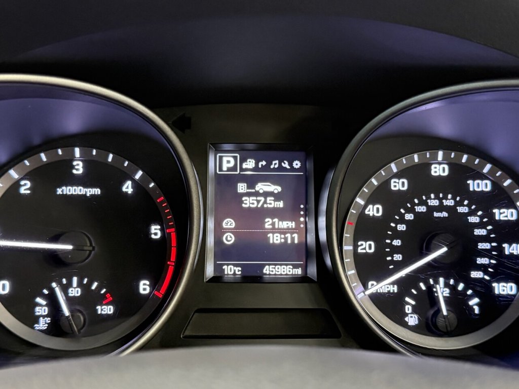 Used Hyundai Santa Fe 2018 for sale - 76454231: Photo 26