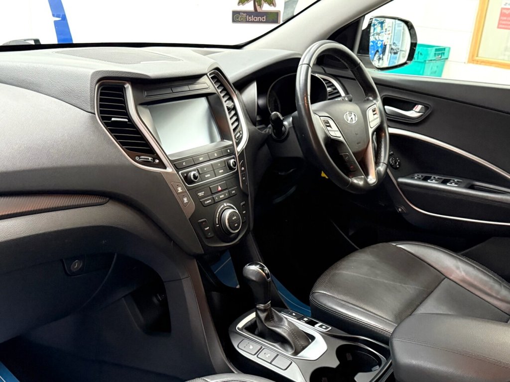 Used Hyundai Santa Fe 2018 for sale - 76454231: Photo 4