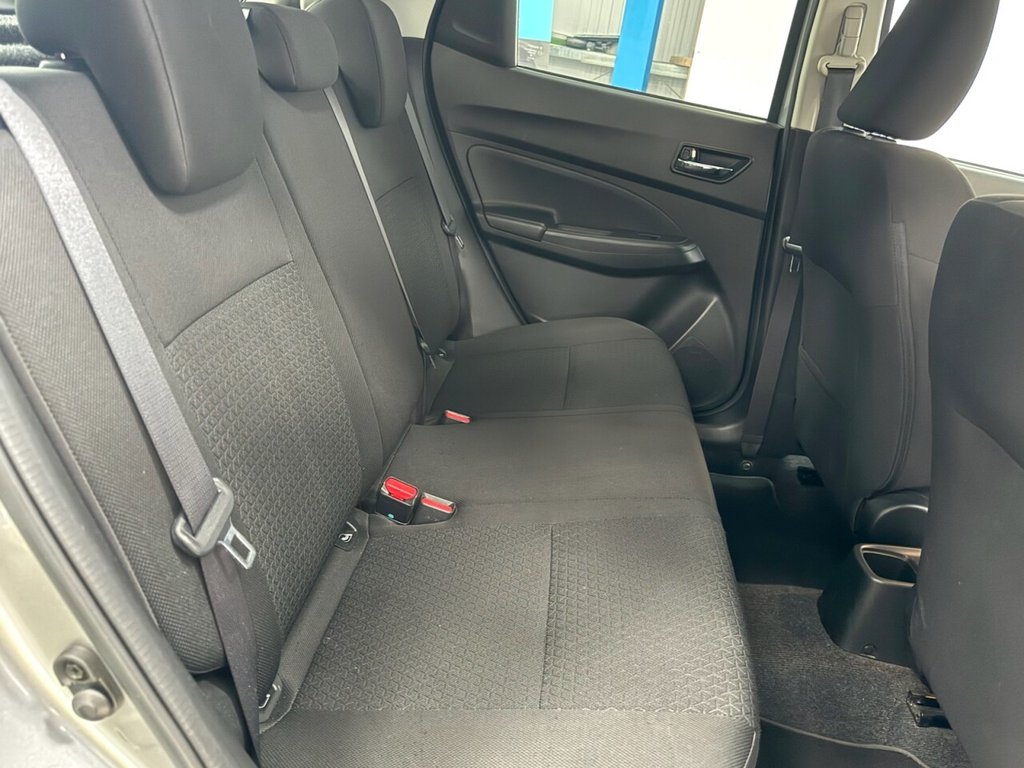 Used Suzuki Swift 2018 for sale - 76496405: Photo 30