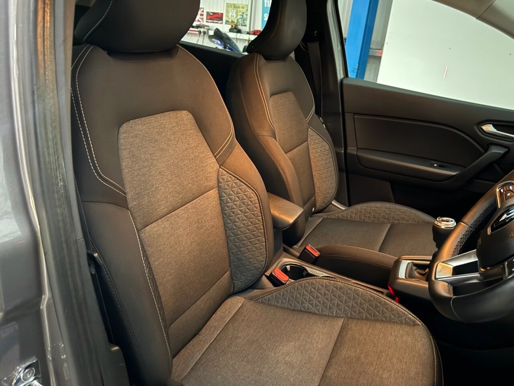 Used Renault Captur 2021 for sale - 76768563: Photo 15