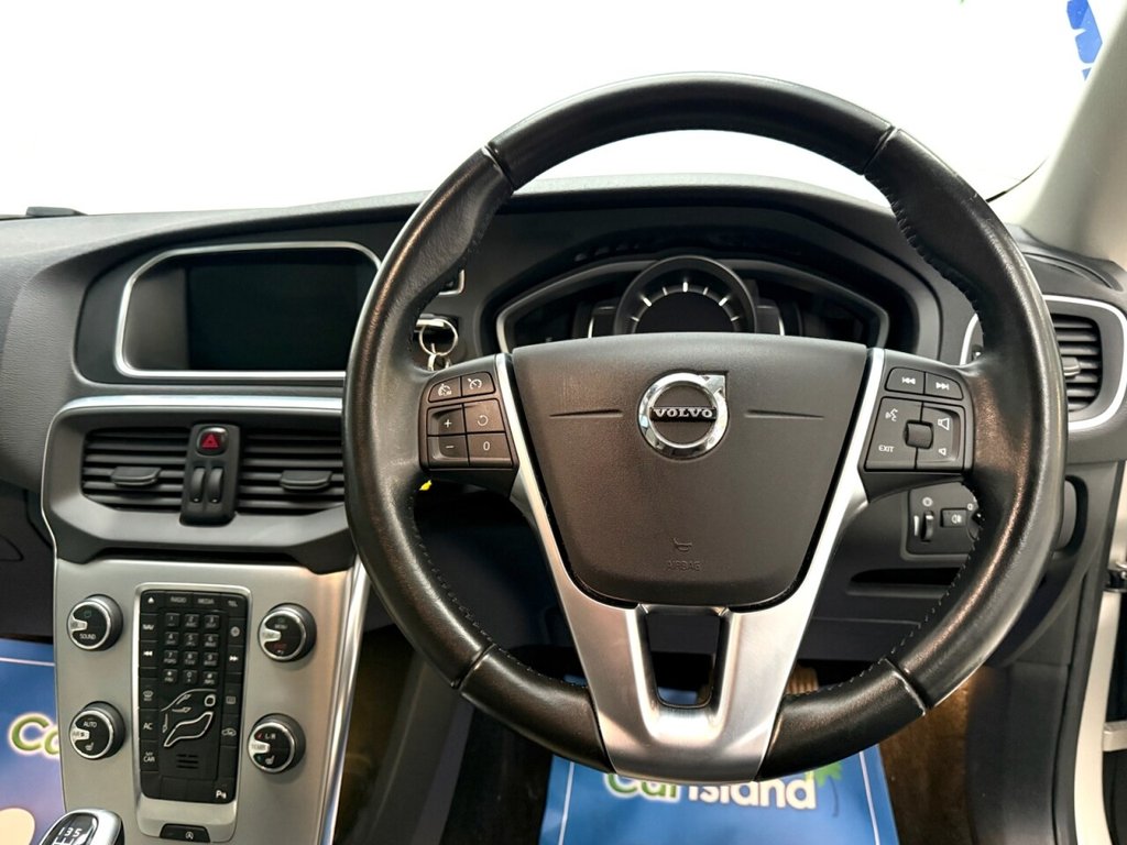 Used Volvo V40 2017 for sale - 77436457: Photo 14