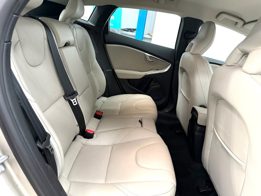 Used Volvo V40 2017 for sale - 77436457: Photo 22