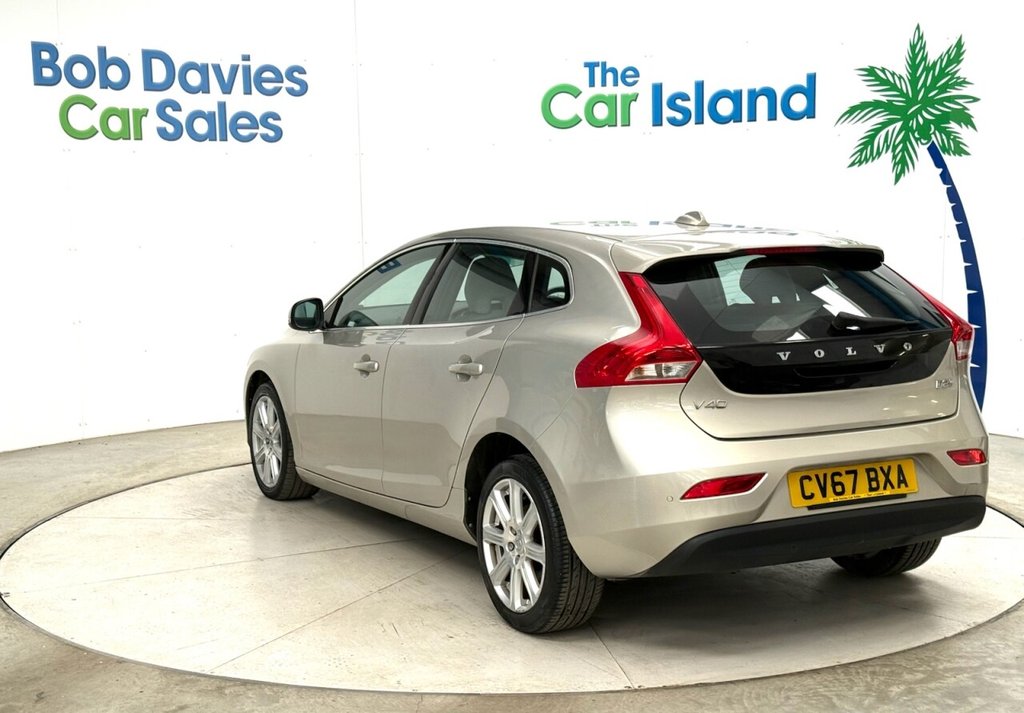 Used Volvo V40 2017 for sale - 77436457: Photo 6