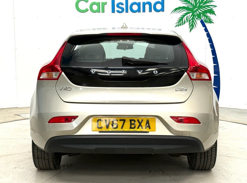 Used Volvo V40 2017 for sale - 77436457: Photo 7