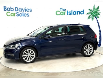 Used Volkswagen Golf 2017 for sale - 79142537: Photo