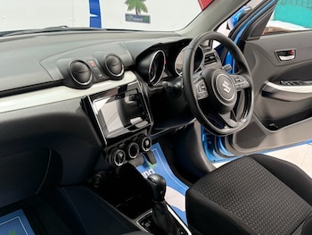 Used Suzuki Swift 2018 for sale - 79090101: Photo