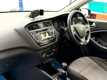 Used Hyundai i20 2017 for sale - 75974449: Photo