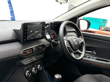 Used Dacia Sandero Stepway 2022 for sale - 78943590: Photo