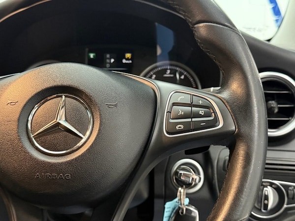 Used Mercedes-Benz C Class 2018 for sale - 76291735: Photo 22