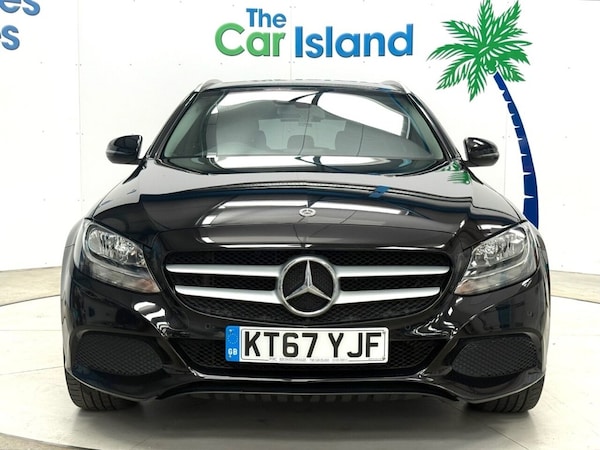 Used Mercedes-Benz C Class 2018 for sale - 76291735: Photo 2