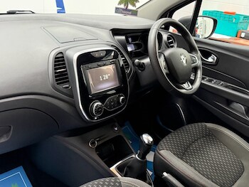 Used Renault Captur 2018 for sale - 78134483: Photo