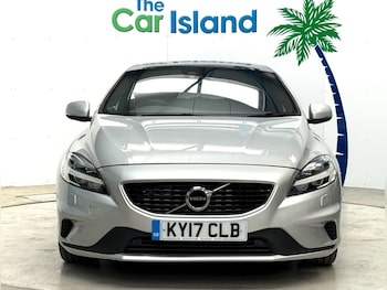 Used Volvo V40 2017 for sale - 75923730: Photo