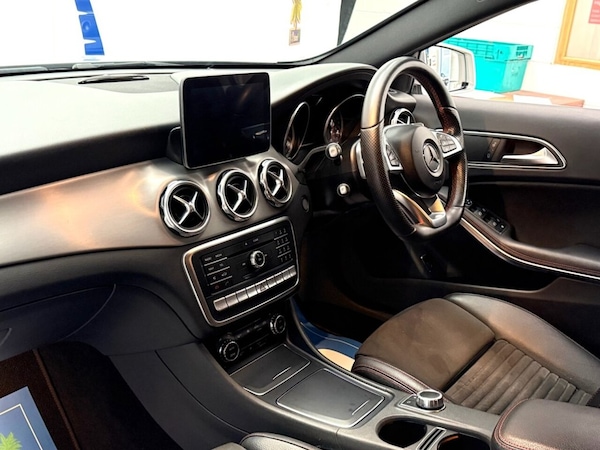 Used Mercedes-Benz GLA 2017 for sale - 76291893: Photo 4