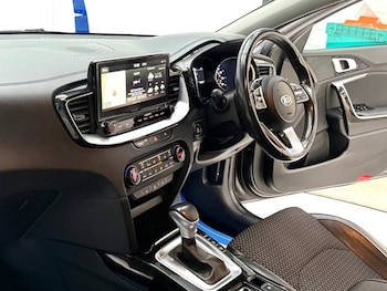 Used Kia XCeed 2020 for sale - 78672175: Photo