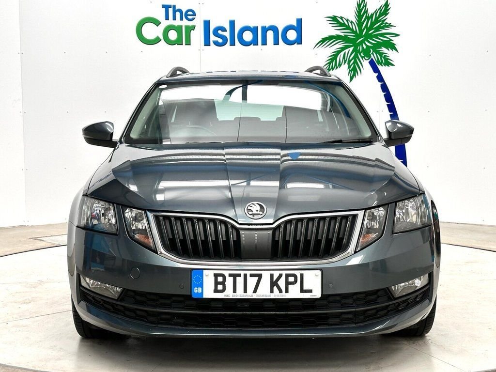 Used Skoda Octavia 2017 for sale - 76950547: Photo 2