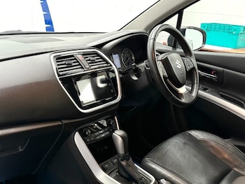 Used Suzuki SX4 S-Cross 2018 for sale - 76147621: Photo 4