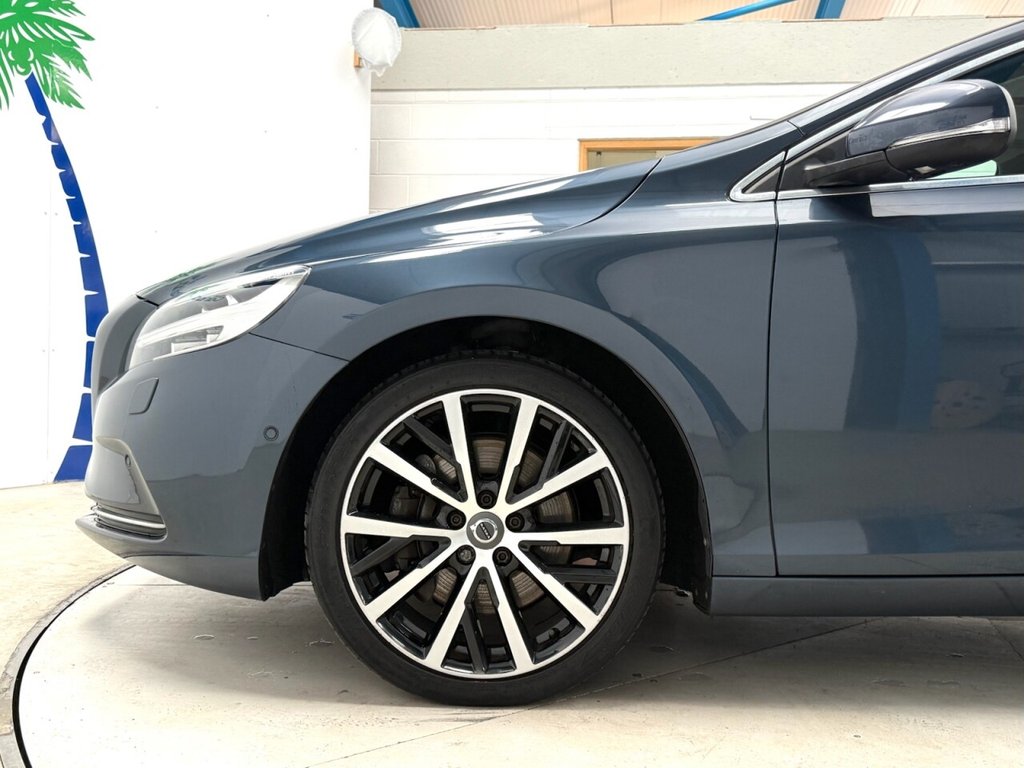 Used Volvo V40 2019 for sale - 75986129: Photo 11