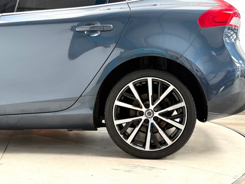 Used Volvo V40 2019 for sale - 75986129: Photo 12