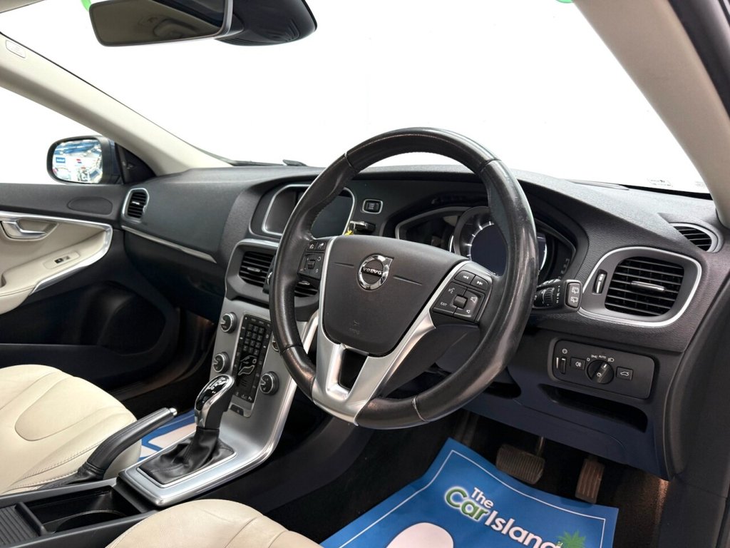 Used Volvo V40 2019 for sale - 75986129: Photo 15
