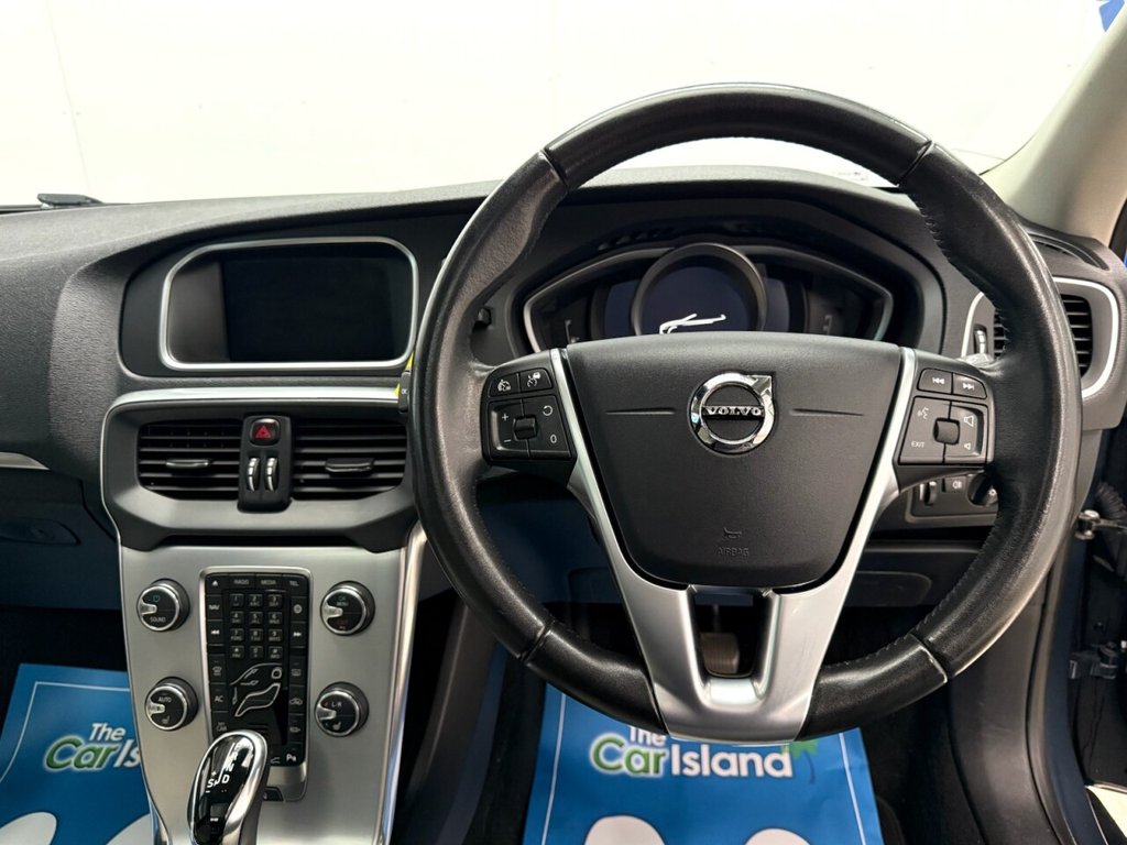 Used Volvo V40 2019 for sale - 75986129: Photo 17