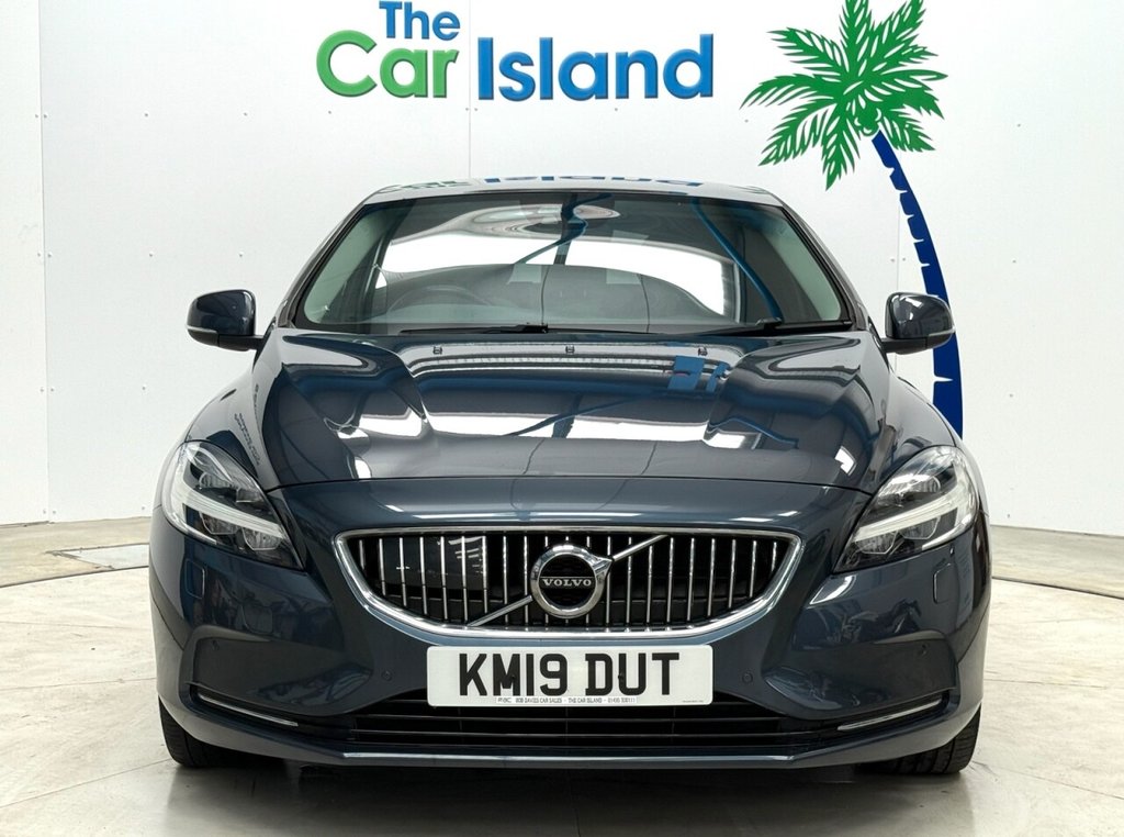 Used Volvo V40 2019 for sale - 75986129: Photo 2