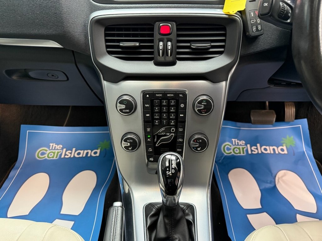 Used Volvo V40 2019 for sale - 75986129: Photo 24