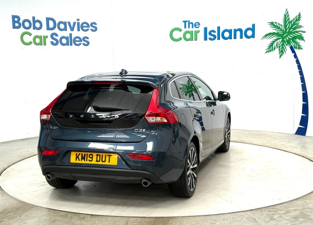 Used Volvo V40 2019 for sale - 75986129: Photo 8