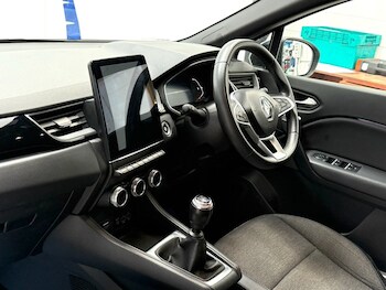 Used Renault Captur 2022 for sale - 78943486: Photo