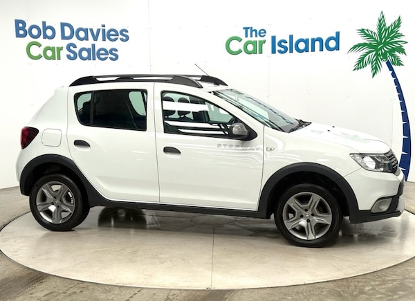 Used Dacia Sandero Stepway 2017 for sale - 76105484: Photo 11