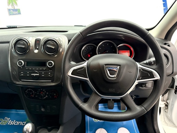 Used Dacia Sandero Stepway 2017 for sale - 76105484: Photo 15