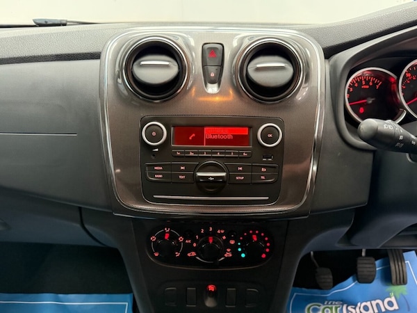 Used Dacia Sandero Stepway 2017 for sale - 76105484: Photo 21