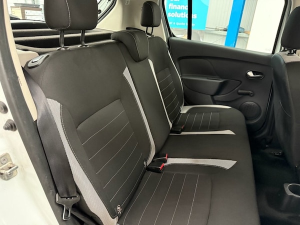 Used Dacia Sandero Stepway 2017 for sale - 76105484: Photo 23