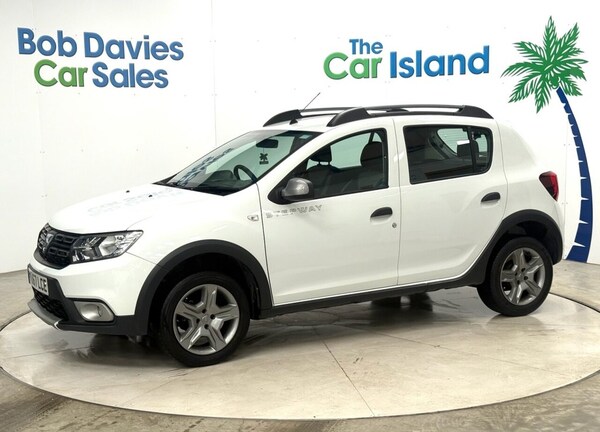 Used Dacia Sandero Stepway 2017 for sale - 76105484: Photo 5