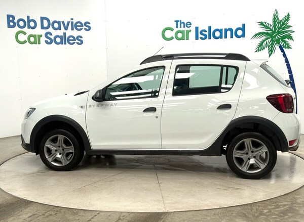 Used Dacia Sandero Stepway 2017 for sale - 76105484: Photo 6