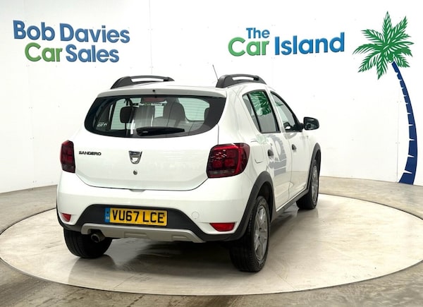 Used Dacia Sandero Stepway 2017 for sale - 76105484: Photo 9