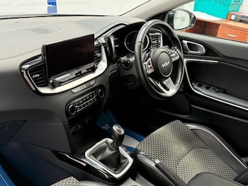 Used Kia Ceed 2023 for sale - 79394696: Photo
