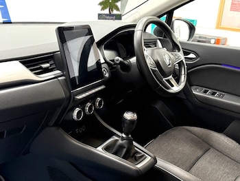 Used Renault Captur 2020 for sale - 78096426: Photo