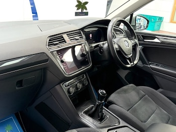 Used Volkswagen Tiguan 2018 for sale - 78095834: Photo