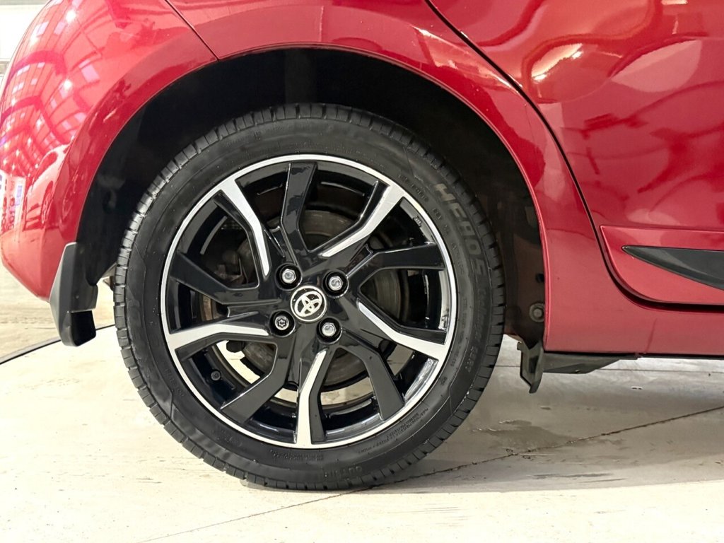 Used Toyota Yaris 2018 for sale - 77703538: Photo 11